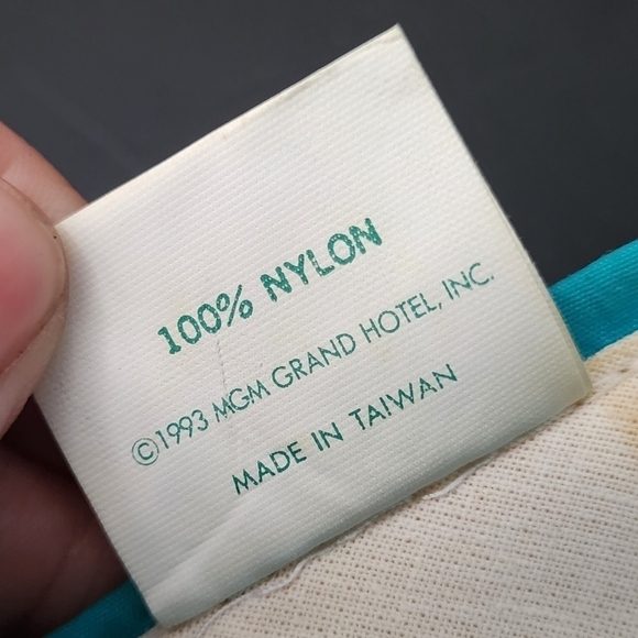 Vintage 1993 MGM Grand Las Vegas Snapback Baseball Hat Cap Officially Liscensed - Picture 12 of 12